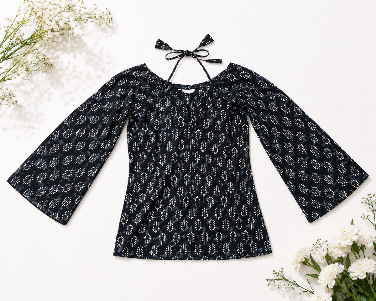 Noir Bloom Top